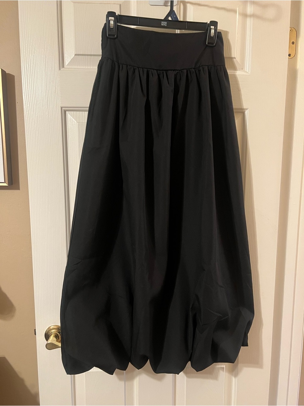 NWOT Women's Black High Wide Waist Bubble Maxi Skirt with Pockets Size Small - Picture 7 of 12